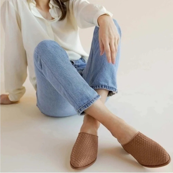ANTHRO NISOLO Ama Natural Woven Leather Slip On Mules - Picture 1 of 12